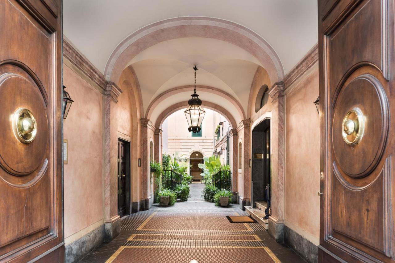 At Forty-one 3* Roma